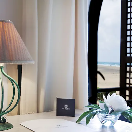 Le Dune Piscinas Szálloda 5*