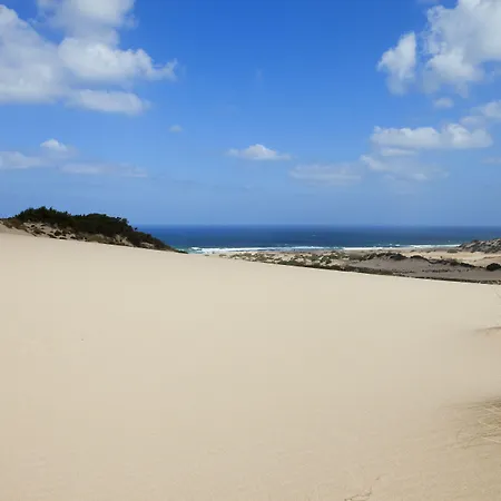 Le Dune Piscinas מלון
